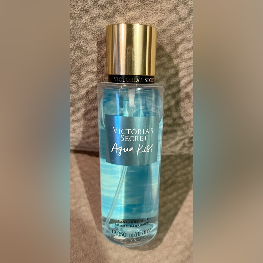 Victoria Secret Aqua Kiss Mist